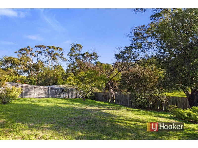 3 Point Road, Kalimna VIC 3909