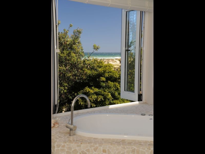 2/24 Skidale Close, Lake Tyers Beach VIC 3909