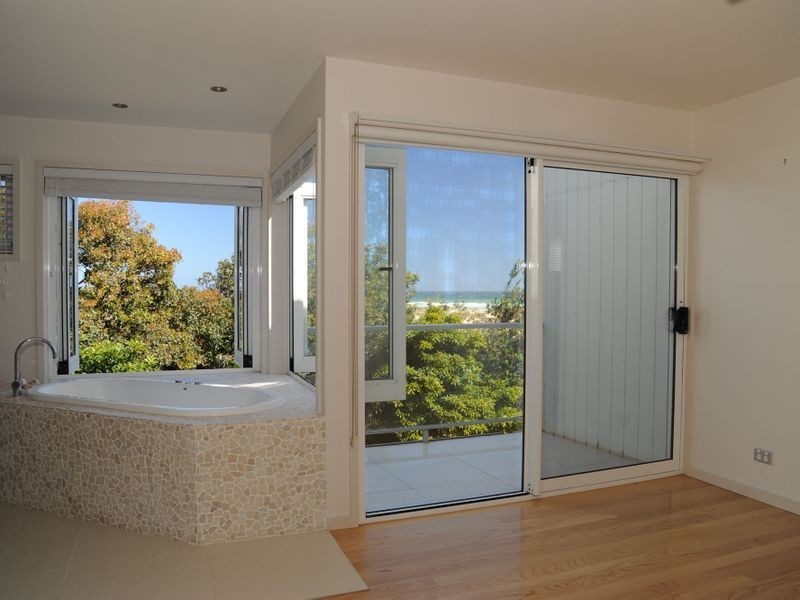 2/24 Skidale Close, Lake Tyers Beach VIC 3909