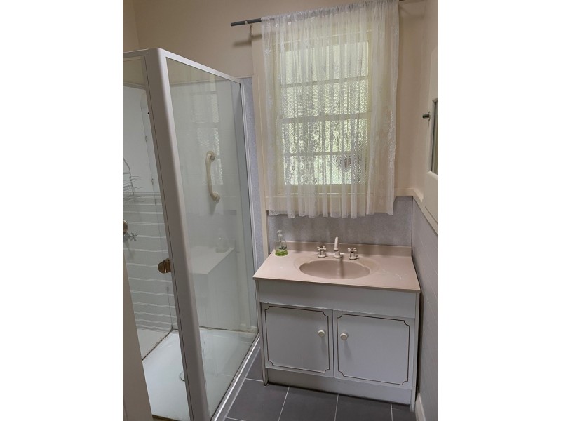 67 Carpenter Street, Lakes Entrance VIC 3909