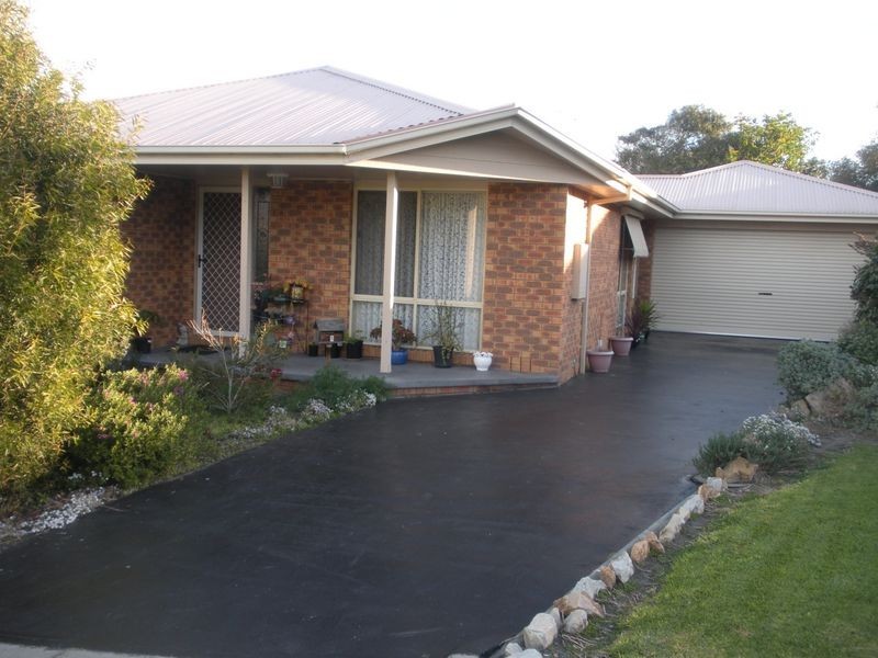 1 Ashwood Court, Lakes Entrance VIC 3909