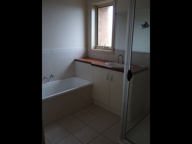 1 Ashwood Court, Lakes Entrance VIC 3909