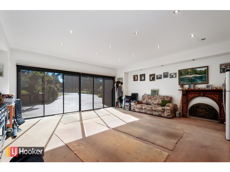 1/2 North Street, Lakes Entrance VIC 3909