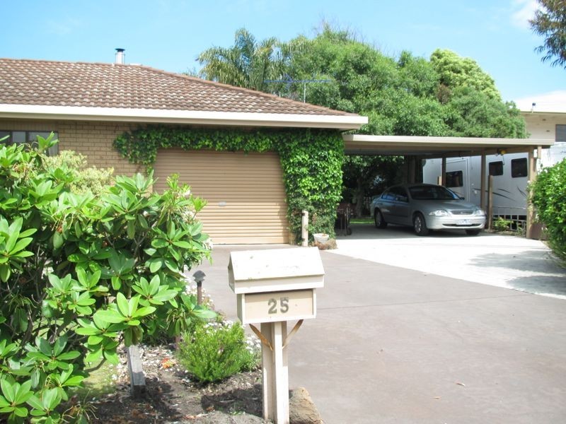 25 Wyrallah Street, Lakes Entrance VIC 3909