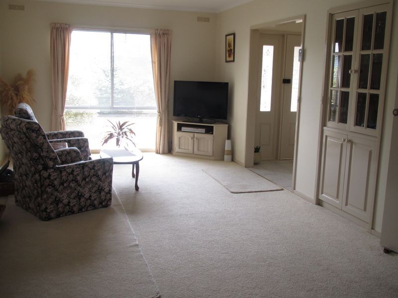 25 Wyrallah Street, Lakes Entrance VIC 3909