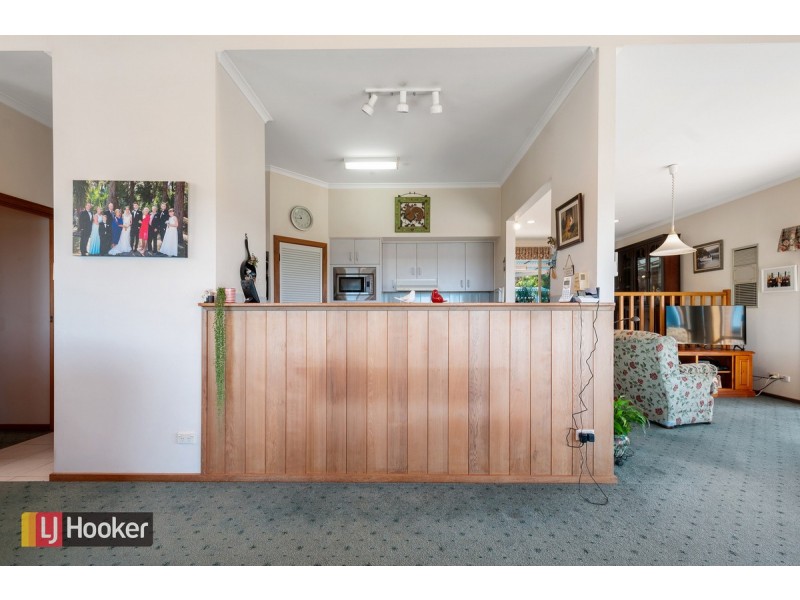 7 Clara Street, Kalimna VIC 3909