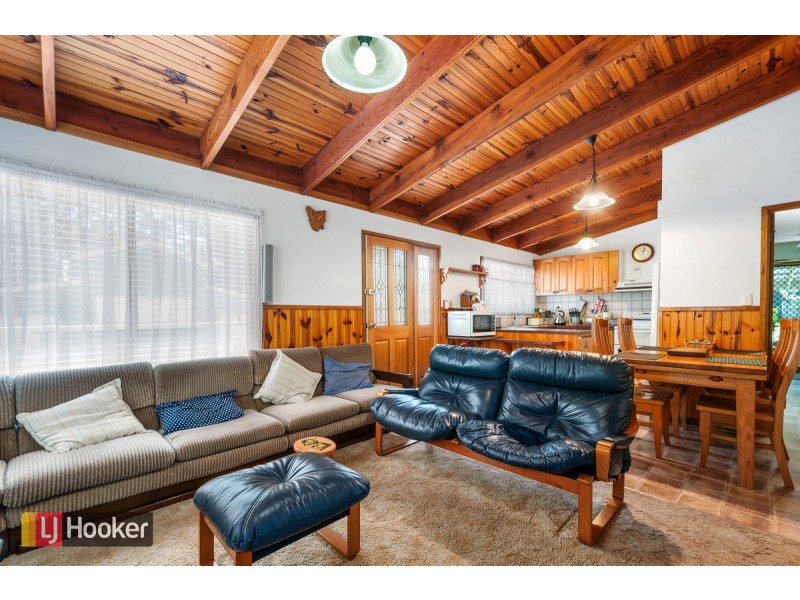 49 Gold Ring Road, Lakes Entrance VIC 3909