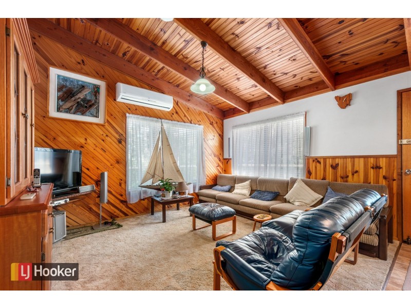 49 Gold Ring Road, Lakes Entrance VIC 3909