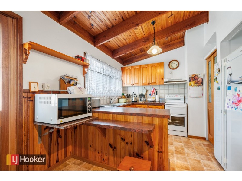 49 Gold Ring Road, Lakes Entrance VIC 3909