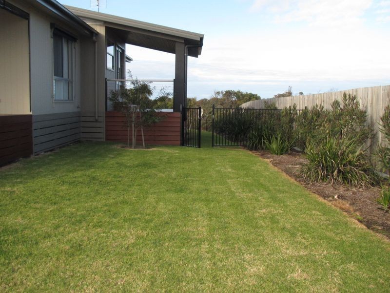 11 Bream Road, Lakes Entrance VIC 3909