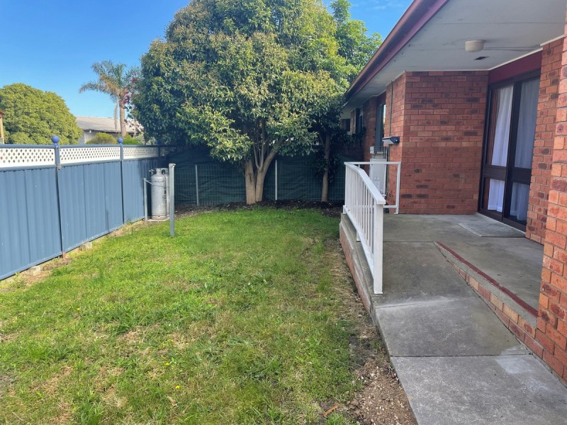 15/23 Alexandra Avenue, Kalimna VIC 3909