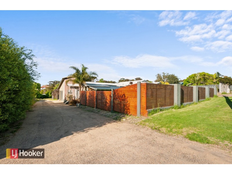 24 Laughtons Road, Kalimna VIC 3909