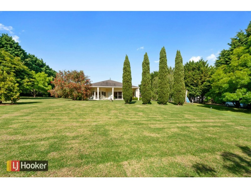 4 O’Donnell Drive, Lakes Entrance VIC 3909