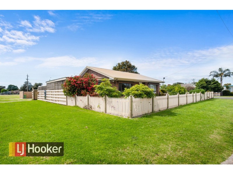 1/6 Eastern Beach Road, Lakes Entrance VIC 3909