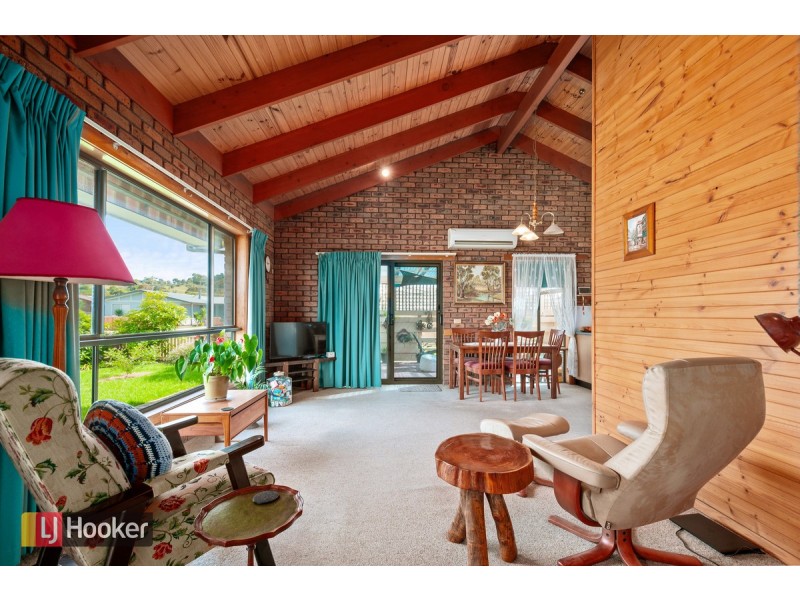 1/6 Eastern Beach Road, Lakes Entrance VIC 3909