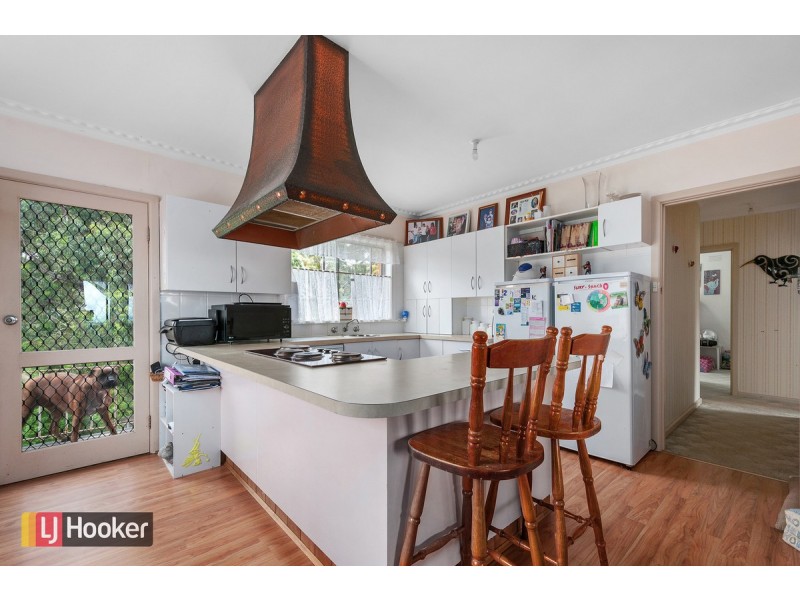 67 Seaview Parade, Kalimna VIC 3909