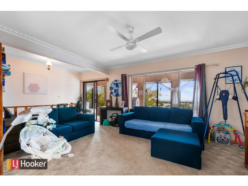67 Seaview Parade, Kalimna VIC 3909