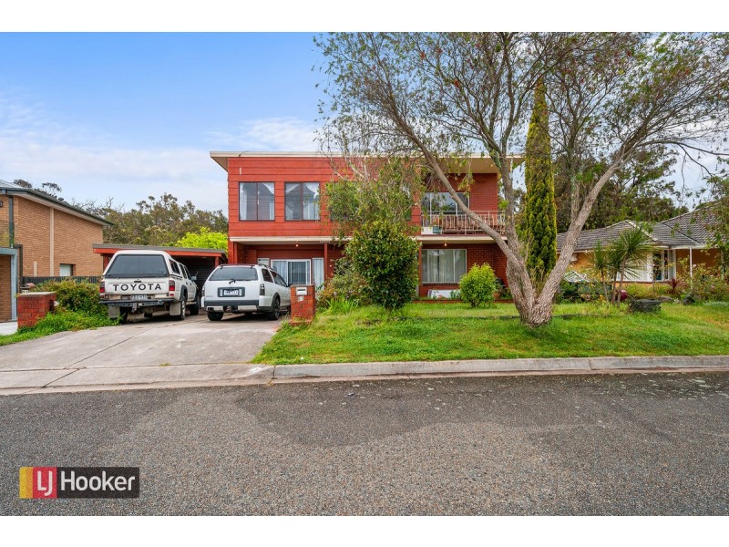 67 Seaview Parade, Kalimna VIC 3909