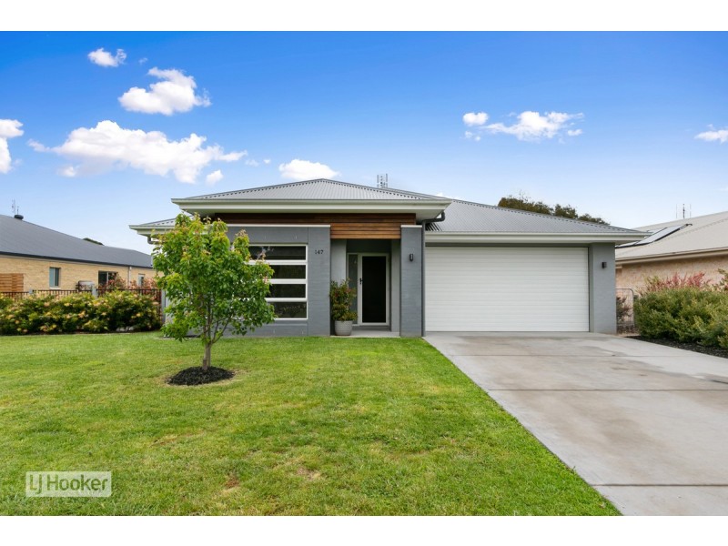 147 Kingscove Boulevard, Metung VIC 3904
