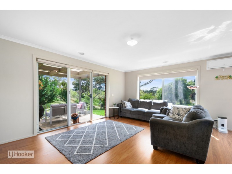 17 Peter Road, Metung VIC 3904