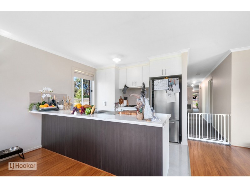 17 Peter Road, Metung VIC 3904