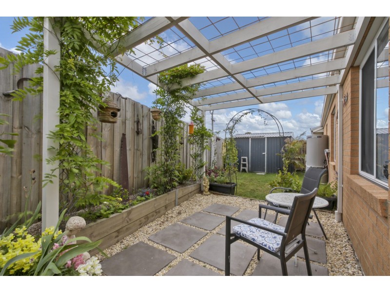 9 Campbell Grove, Lake Bunga VIC 3909