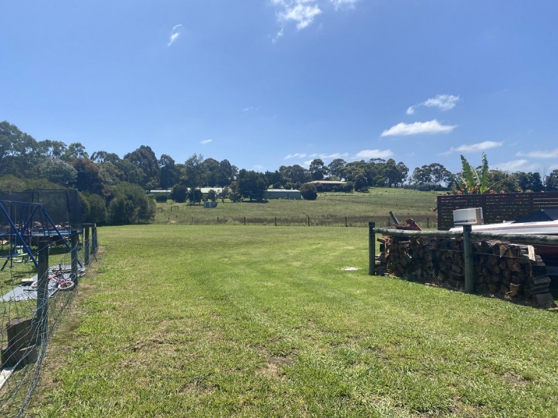 21 Redenbach Court, Swan Reach VIC 3903