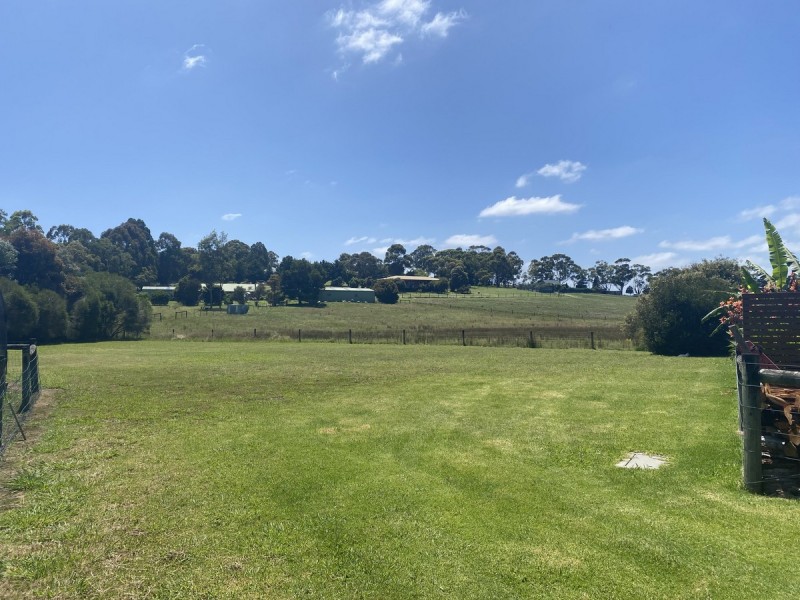 21 Redenbach Court, Swan Reach VIC 3903