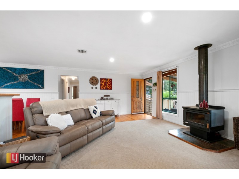 29 Hazel Road, Kalimna VIC 3909