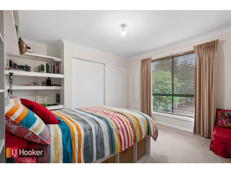 29 Hazel Road, Kalimna VIC 3909