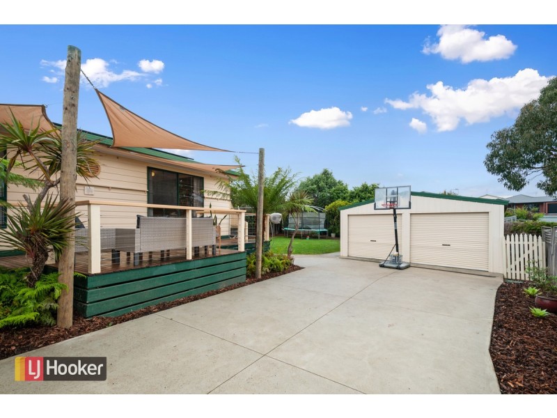 29 Hazel Road, Kalimna VIC 3909