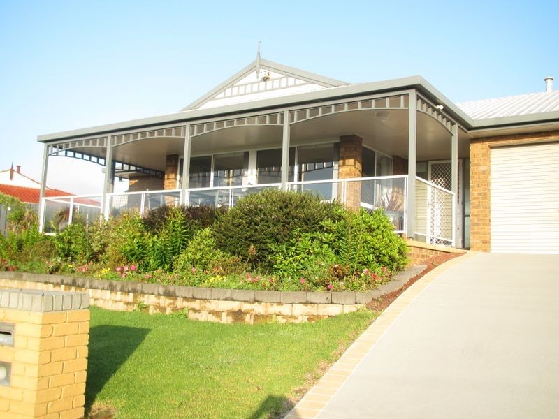 54 Stirling Drive, Lakes Entrance VIC 3909