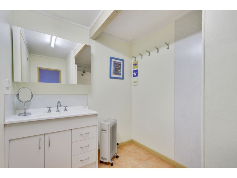 14 Banool Close, Metung VIC 3904