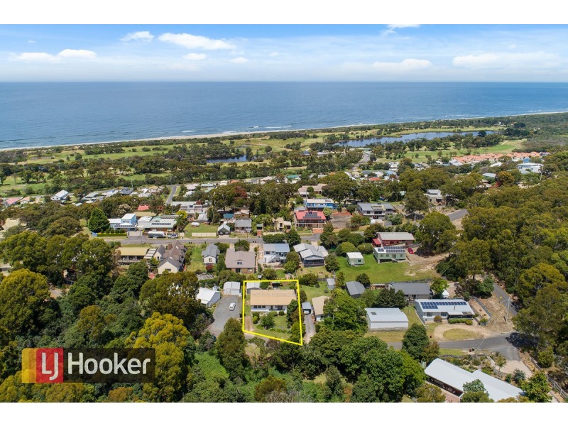 8 Fisher Street, Lakes Entrance VIC 3909