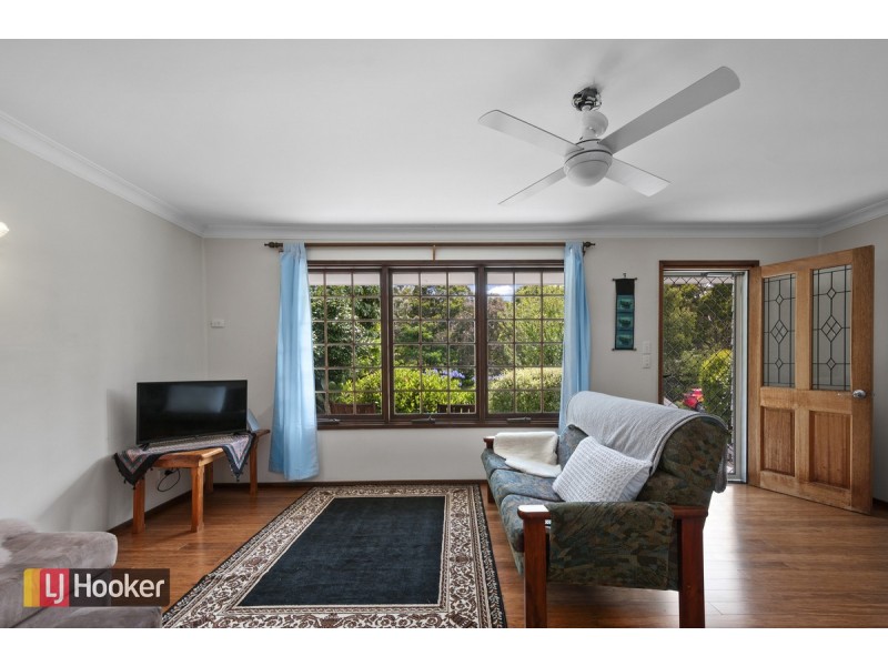 8 Fisher Street, Lakes Entrance VIC 3909