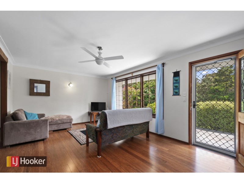 8 Fisher Street, Lakes Entrance VIC 3909