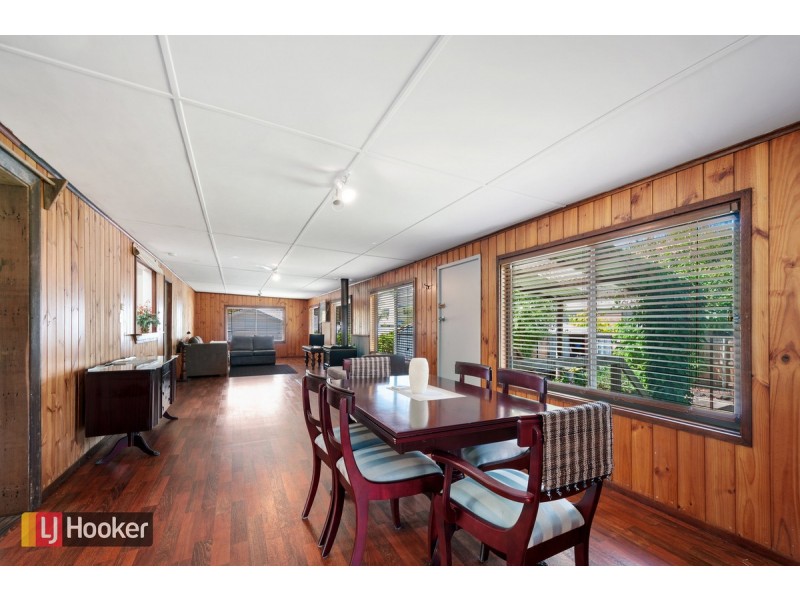 8 Fisher Street, Lakes Entrance VIC 3909