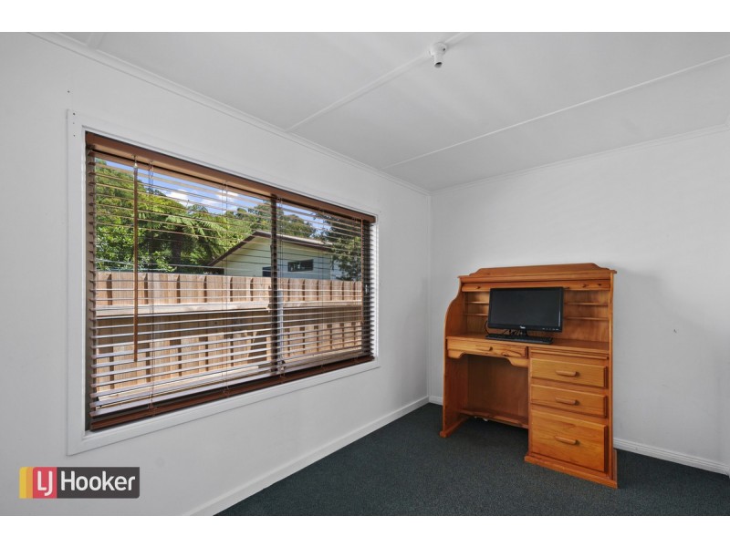8 Fisher Street, Lakes Entrance VIC 3909