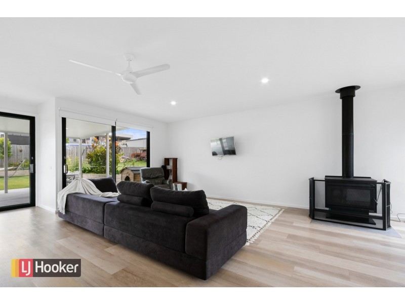 2/542 Lake Tyers Beach Road, Lake Tyers Beach VIC 3909