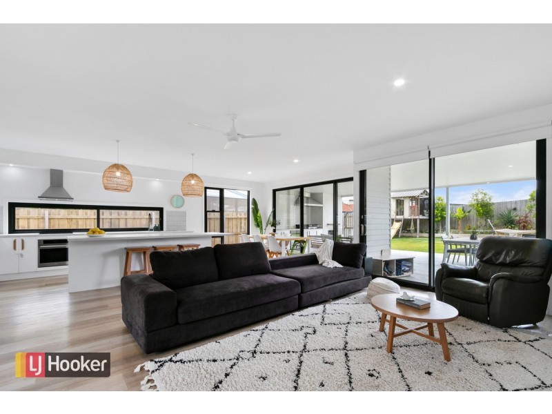 2/542 Lake Tyers Beach Road, Lake Tyers Beach VIC 3909