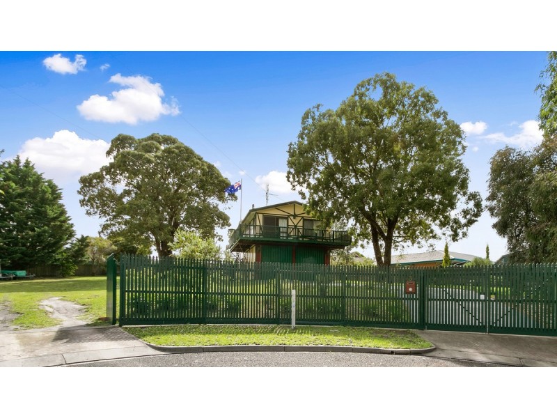 3 Roslyn Court, Lakes Entrance VIC 3909