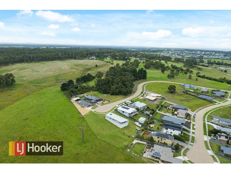 83 Country Club Drive, Lakes Entrance VIC 3909
