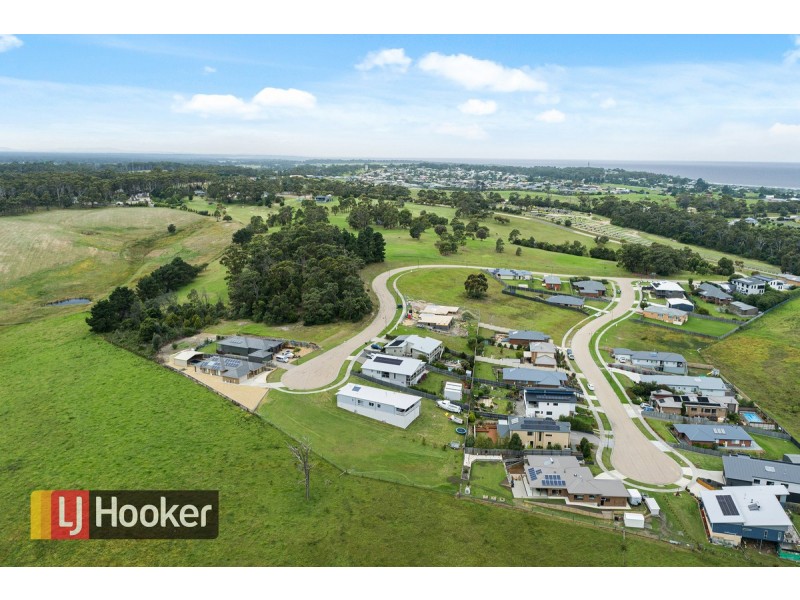 83 Country Club Drive, Lakes Entrance VIC 3909