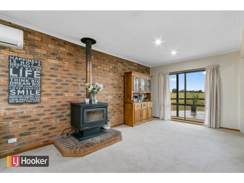 121 Albatross Road, Kalimna VIC 3909