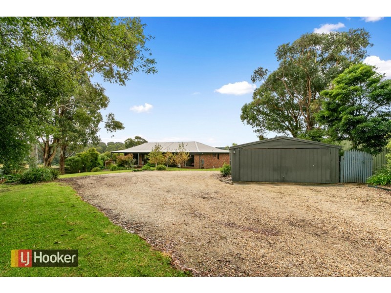 121 Albatross Road, Kalimna VIC 3909