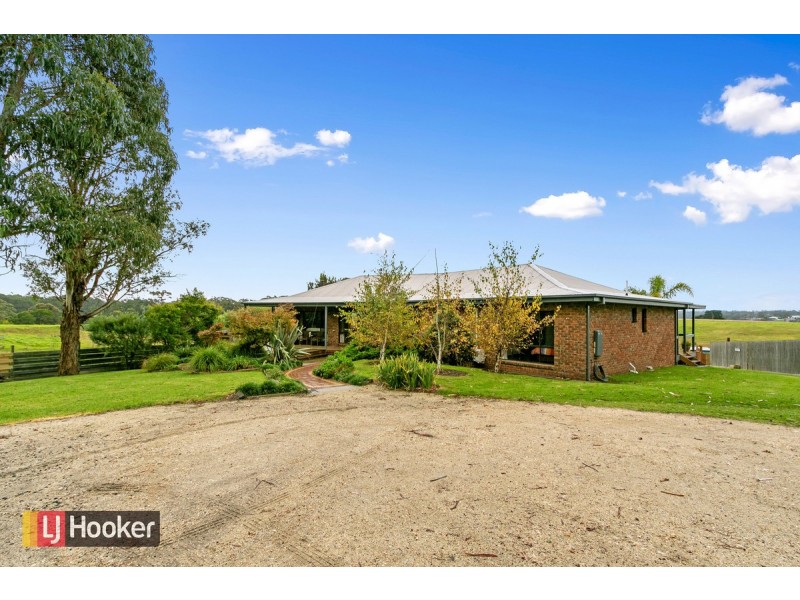 121 Albatross Road, Kalimna VIC 3909