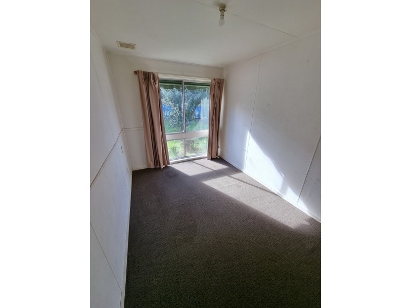 10 Laughtons Road, Kalimna VIC 3909