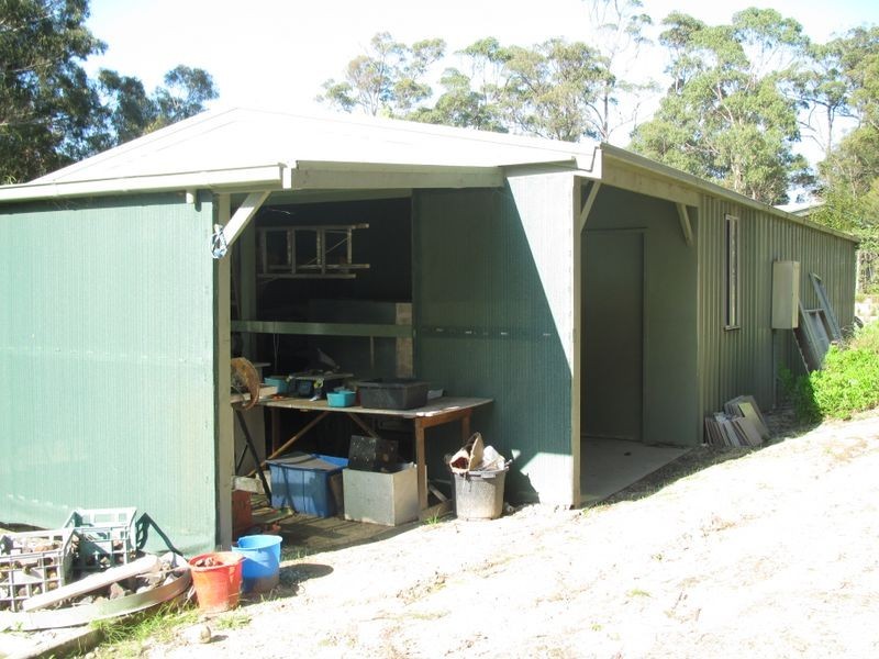 138 Colquhuon Road, Lakes Entrance VIC 3909