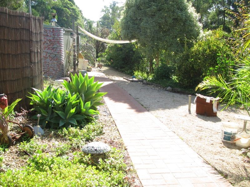 138 Colquhuon Road, Lakes Entrance VIC 3909