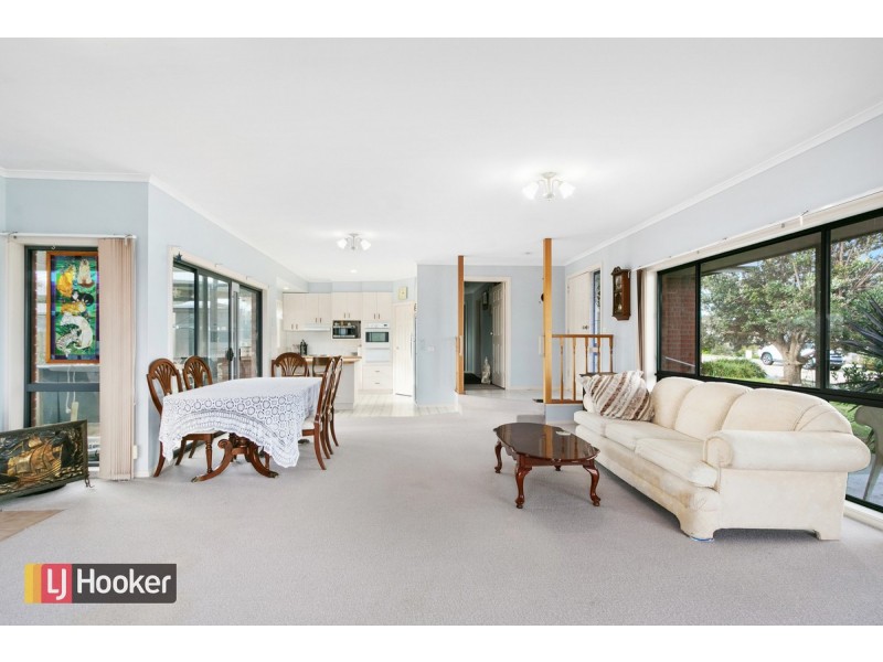 64 Stirling Drive, Lakes Entrance VIC 3909